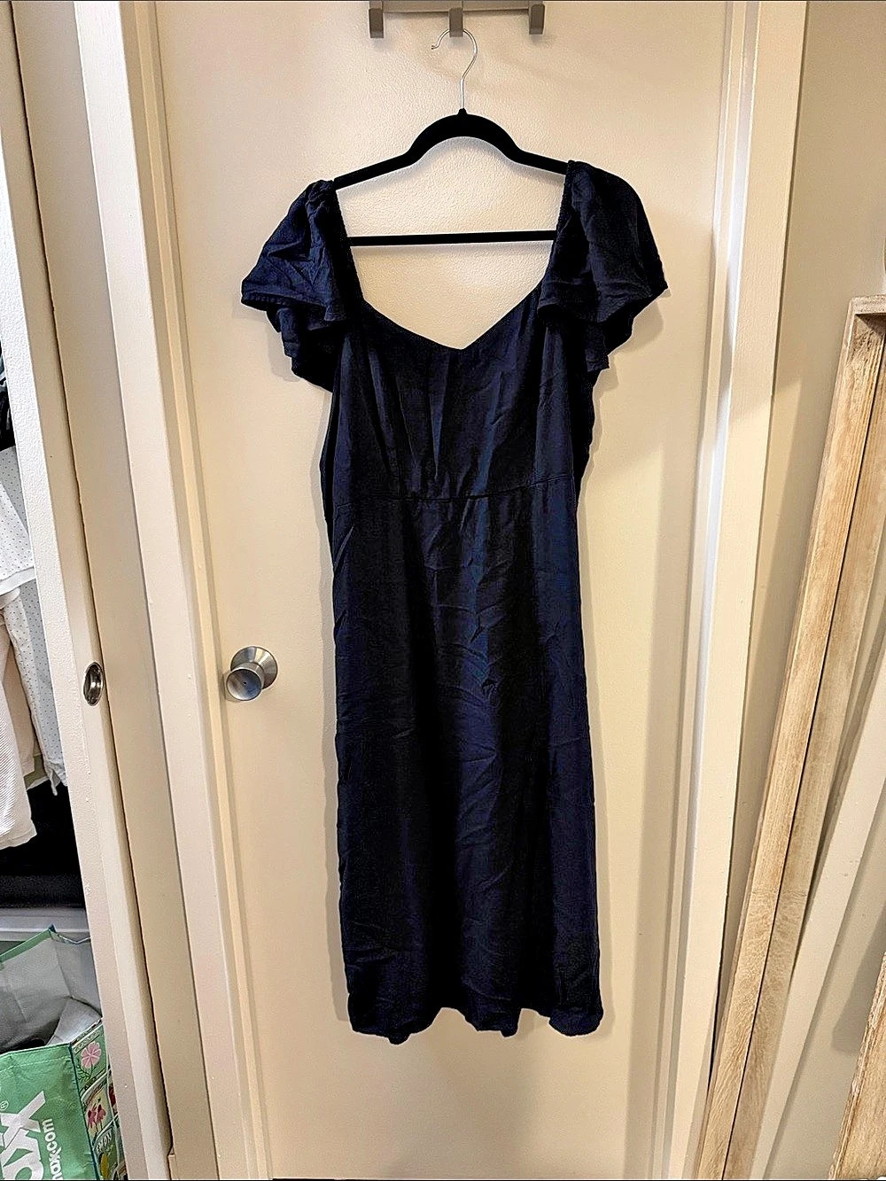 Old Navy Midi slit Dress in Black Size XL Like New